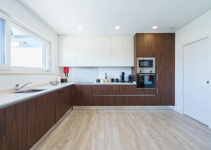 Mauricio With Jacuzzi And Private Swimming Pool فيلة Santa Barbara (Lisbon)