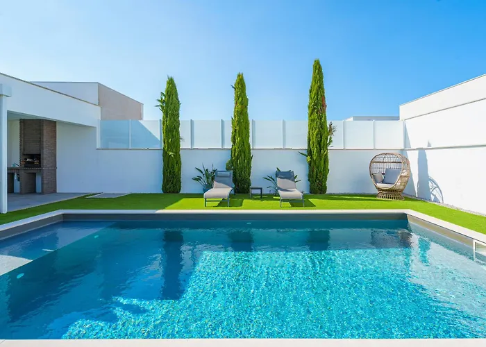 Mauricio With Jacuzzi And Private Swimming Pool فيلة *